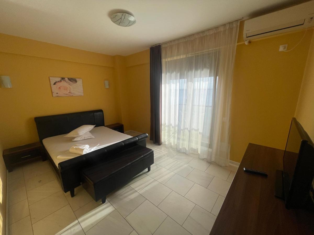Sophia Lake View Suite Мамая Екстериор снимка
