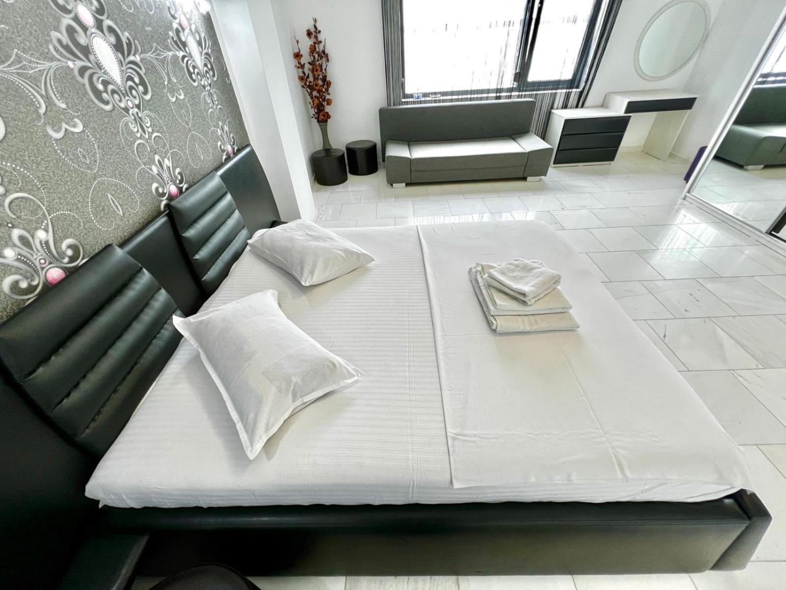 Sophia Lake View Suite Мамая Екстериор снимка