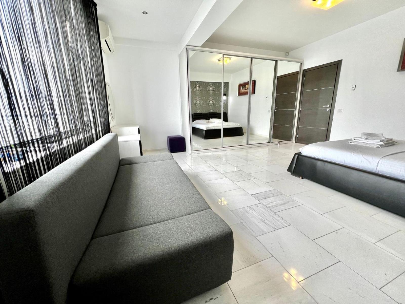Sophia Lake View Suite Мамая Екстериор снимка