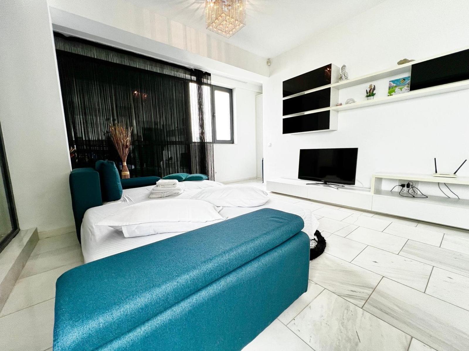 Sophia Lake View Suite Мамая Екстериор снимка