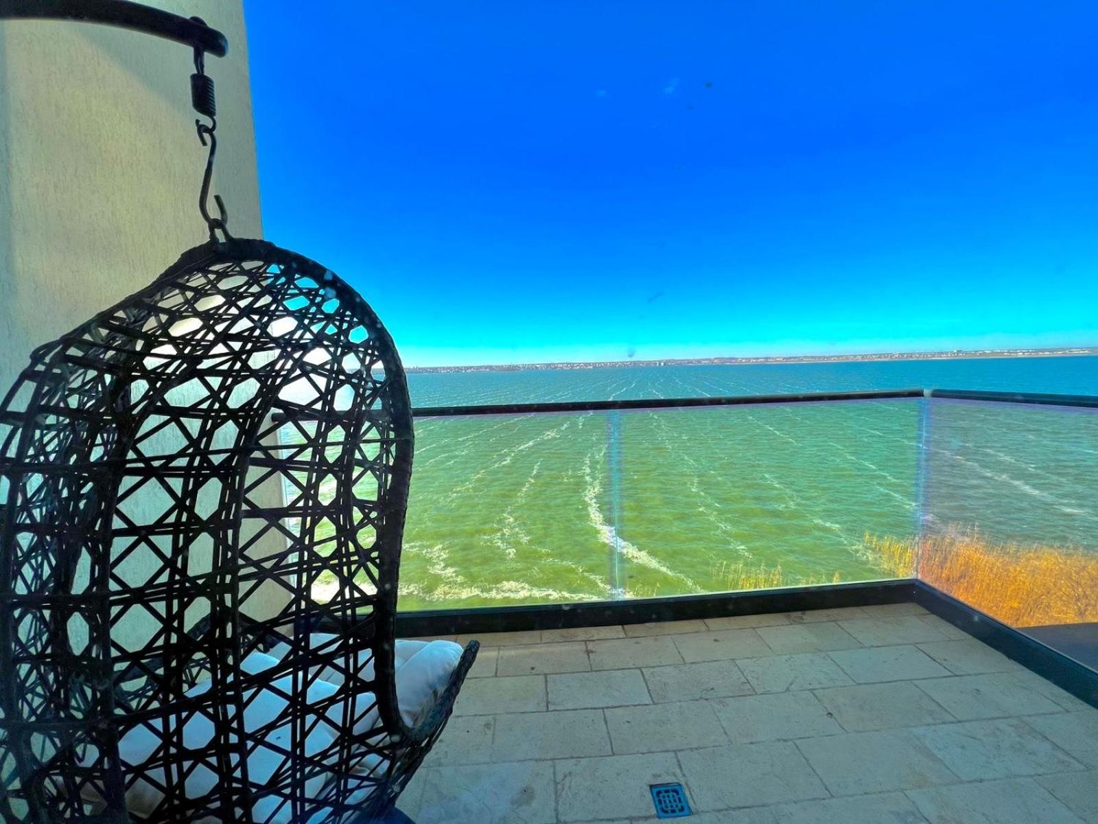 Sophia Lake View Suite Мамая Екстериор снимка