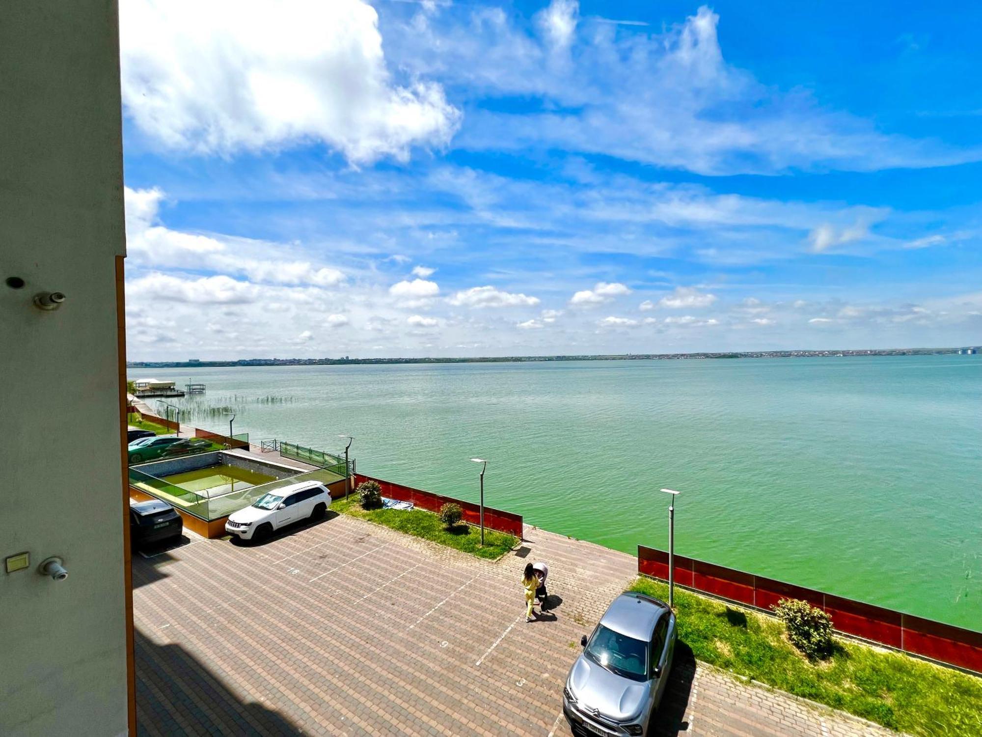 Sophia Lake View Suite Мамая Екстериор снимка